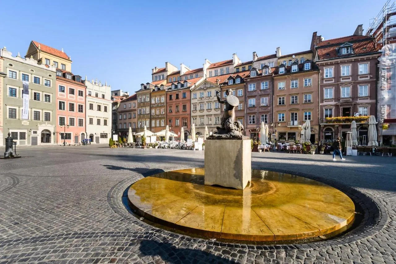 P&O Serviced Apartments Old Town Square Studio Warsaw Poland